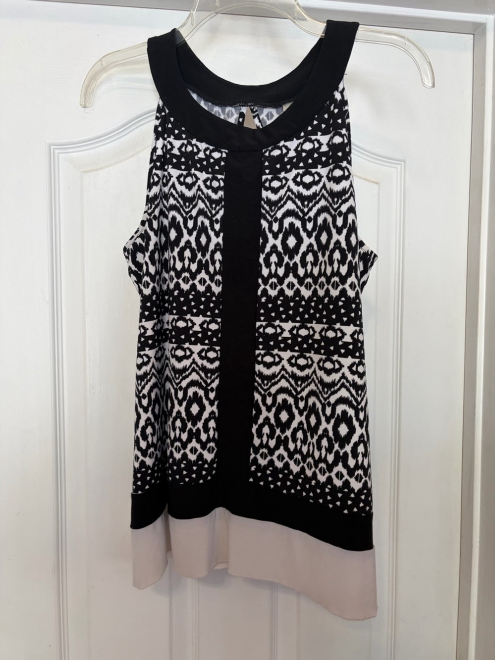 Women's Geometric Blouse in Black & White
